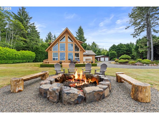 441 Bay Center Rd Rd, South Bend, WA 98586