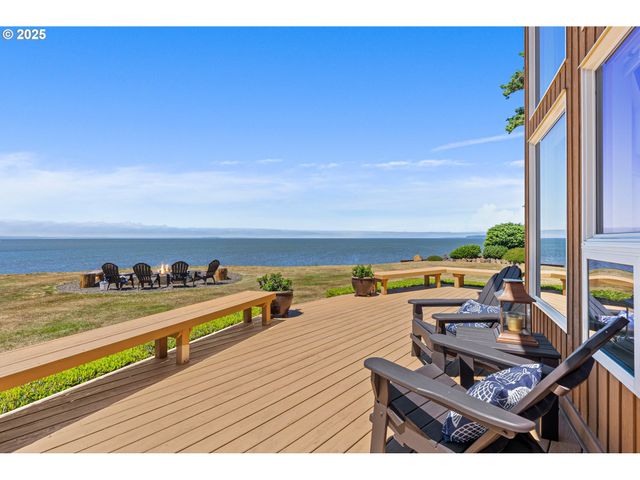 441 Bay Center Rd Rd, South Bend, WA 98586