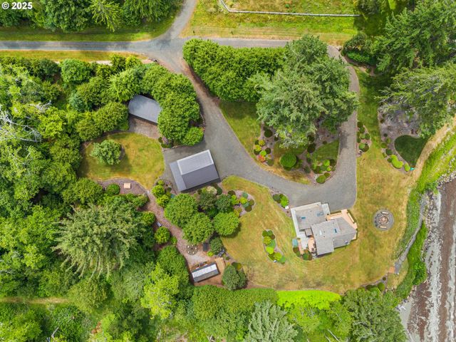 441 Bay Center Rd Rd, South Bend, WA 98586