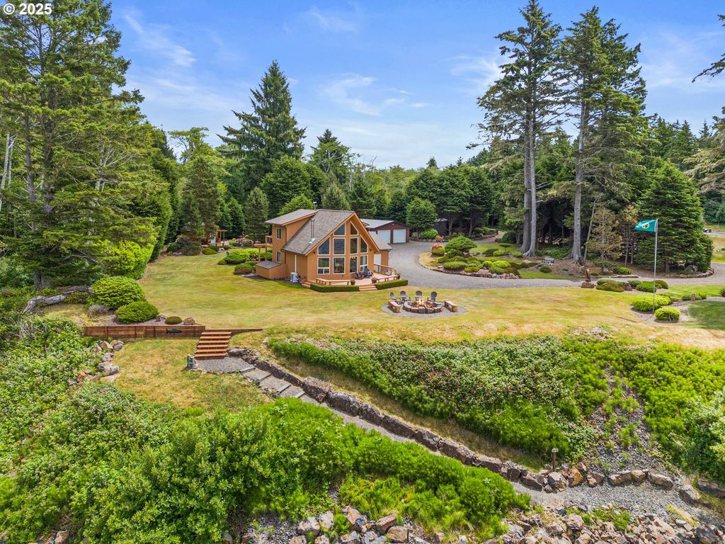 441 Bay Center Rd Rd, South Bend, WA 98586