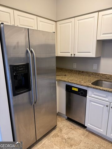 6980 Roswell Road B16, Sandy Springs, GA 30328