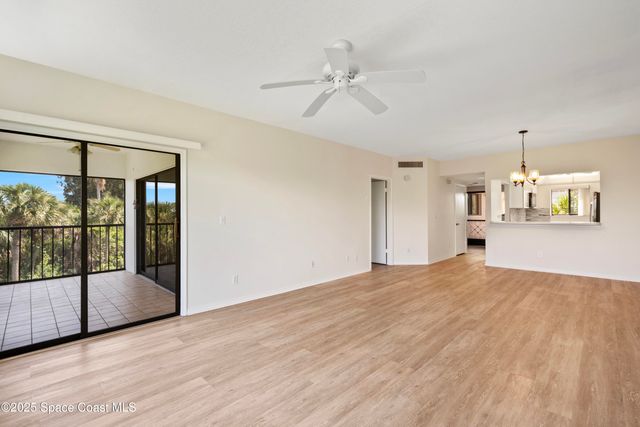 6165 S Mirror Lake Drive, 307, Sebastian, FL 32958