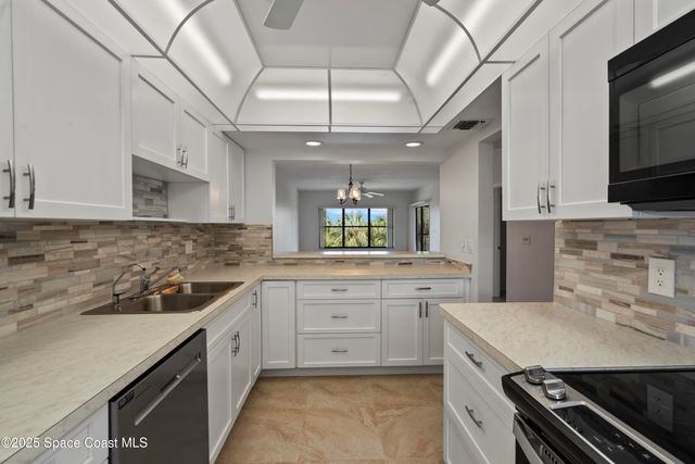 6165 S Mirror Lake Drive, 307, Sebastian, FL 32958