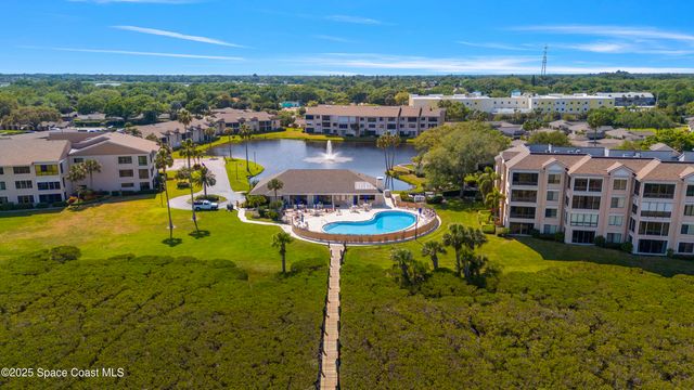 6165 S Mirror Lake Drive, 307, Sebastian, FL 32958