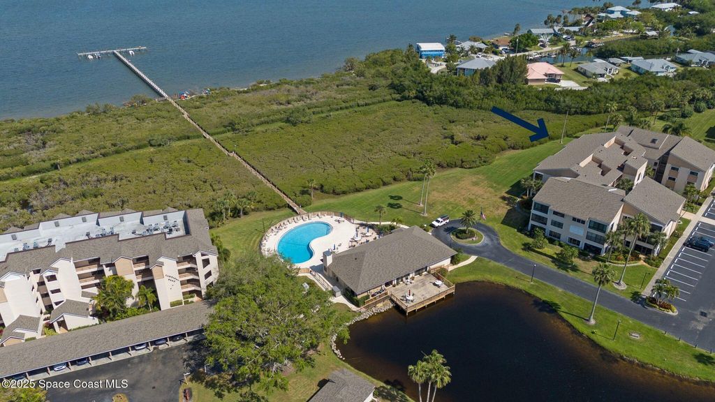 6165 S Mirror Lake Drive, 307, Sebastian, FL 32958