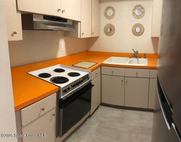 3190 N Atlantic Avenue 206, Cocoa Beach, FL 32931