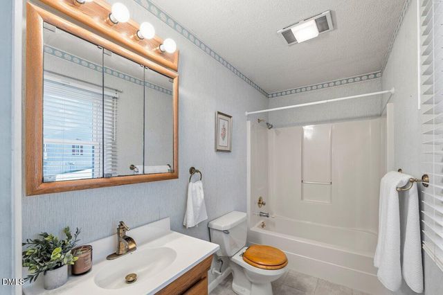 65 Sparrow Circle, Sanford, NC 27332