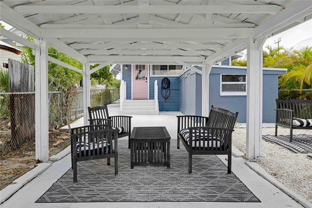 315 HOPE STREET, Tarpon Springs, FL 34689