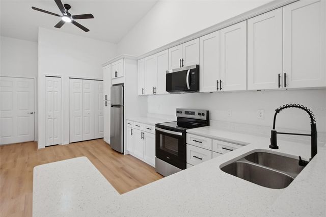 1411 OAK PL F, Apopka, FL 32712