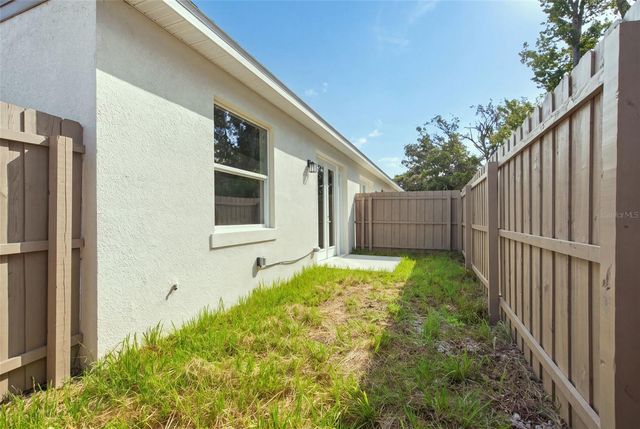 1411 OAK PL F, Apopka, FL 32712