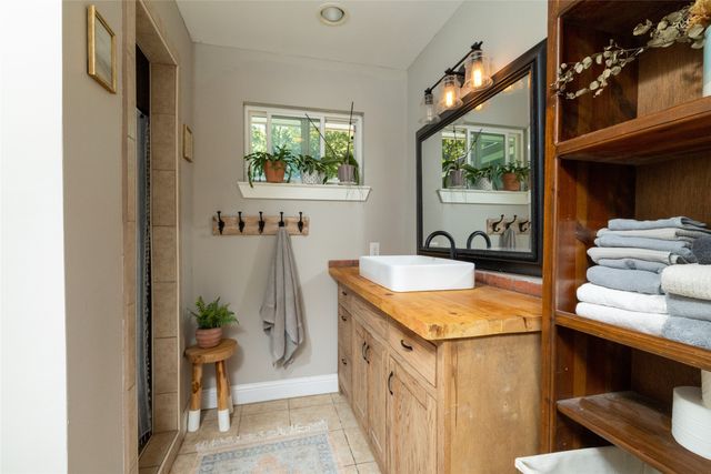 140 Huling Drive, Azle, TX 76020