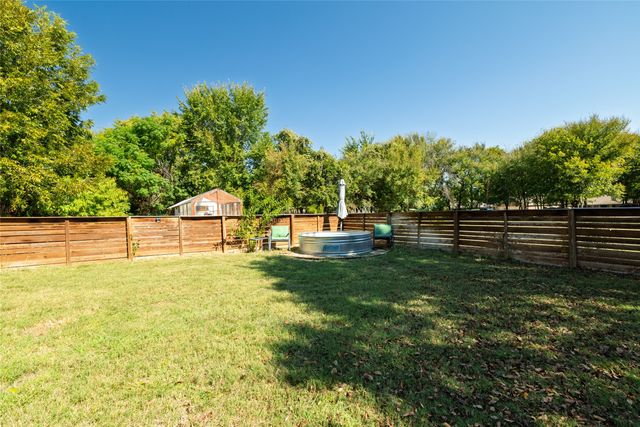 140 Huling Drive, Azle, TX 76020