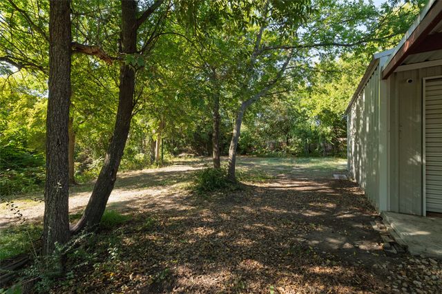 140 Huling Drive, Azle, TX 76020