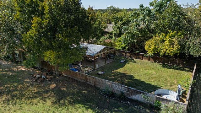 140 Huling Drive, Azle, TX 76020