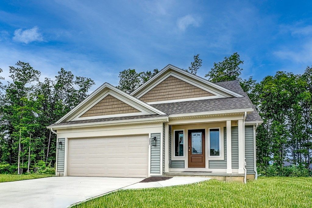 6109 Caleb Ct Court, Farmington, NY 14425