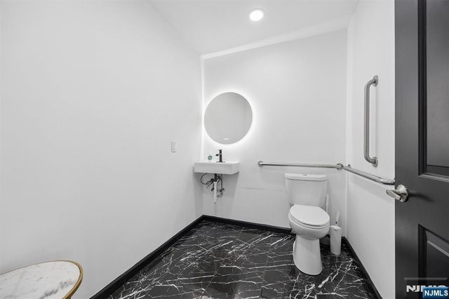 324 Park Avenue, Rutherford, NJ 07070