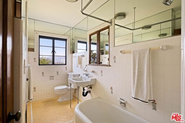 1967 Micheltorena Street, Los Angeles, CA 90039