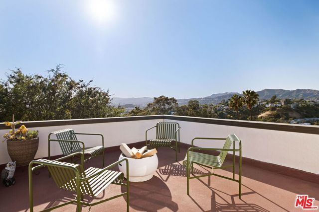 1967 Micheltorena Street, Los Angeles, CA 90039