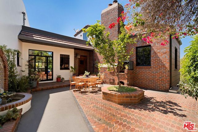 1967 Micheltorena Street, Los Angeles, CA 90039