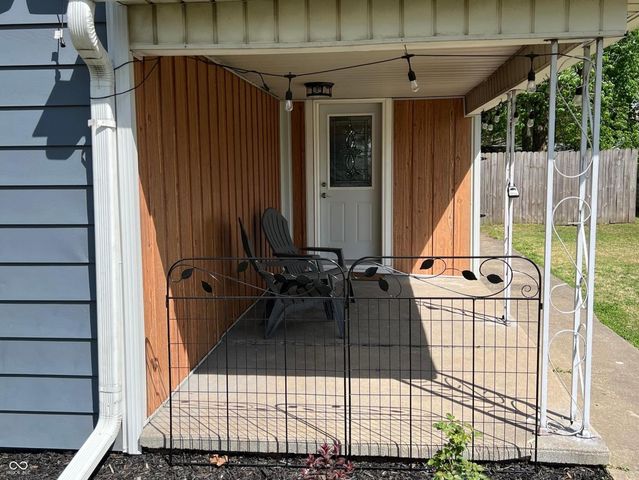 734 S 6th Street, Clinton, IN 47842