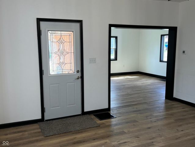734 S 6th Street, Clinton, IN 47842
