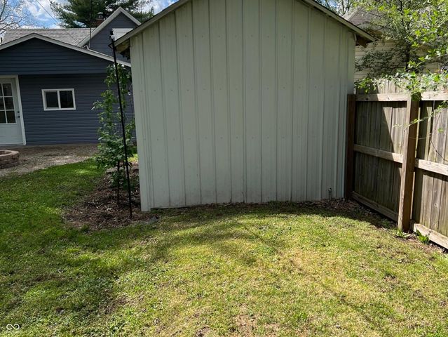 734 S 6th Street, Clinton, IN 47842