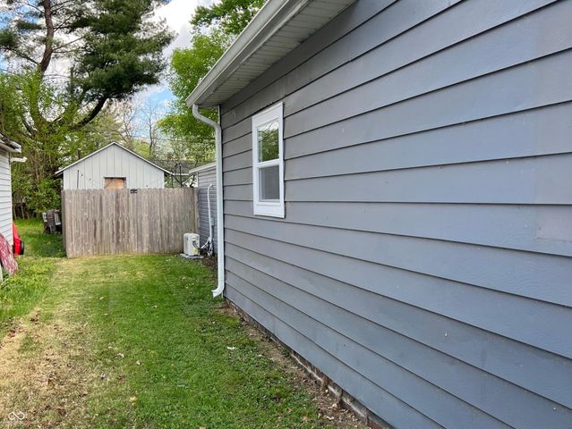 734 S 6th Street, Clinton, IN 47842