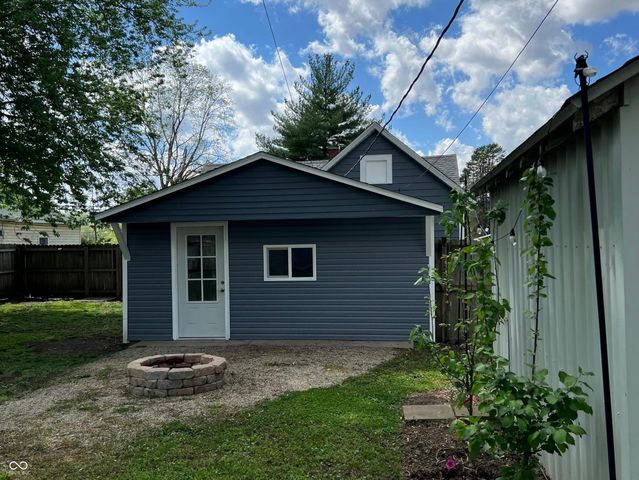 734 S 6th Street, Clinton, IN 47842