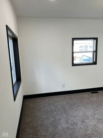734 S 6th Street, Clinton, IN 47842
