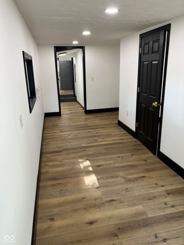 734 S 6th Street, Clinton, IN 47842