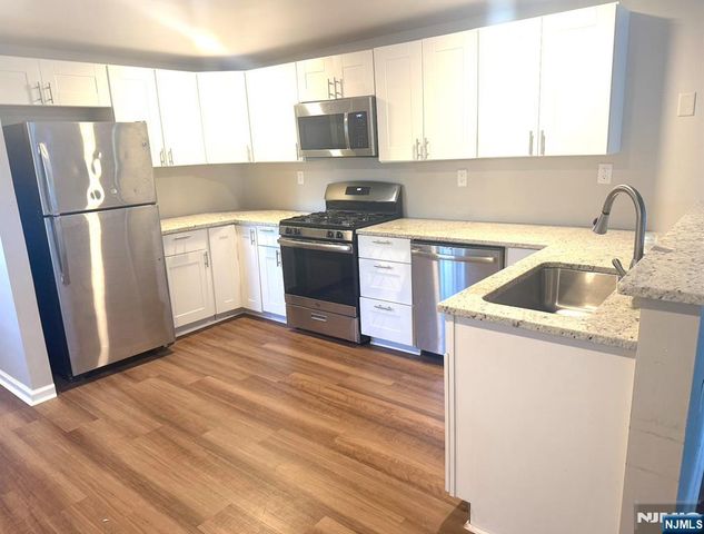 314 3rd Street, Dunellen, NJ 08812