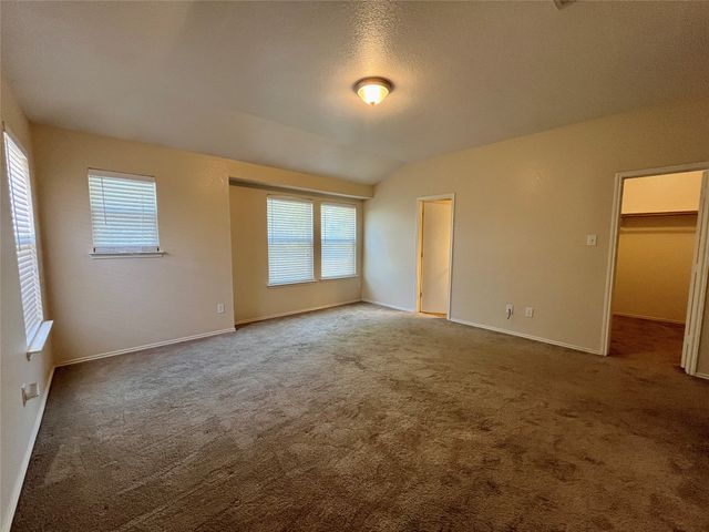 306 Quail Run Road, Red Oak, TX 75154