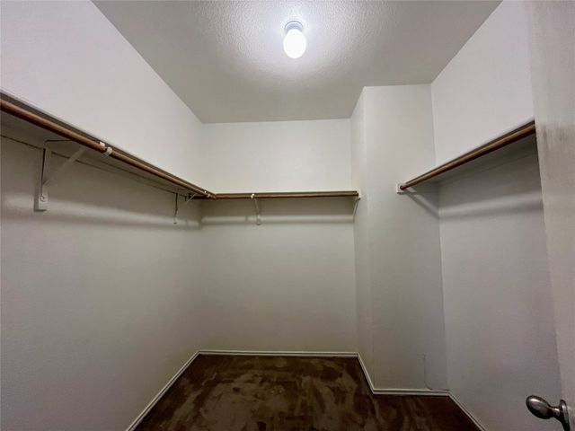 306 Quail Run Road, Red Oak, TX 75154