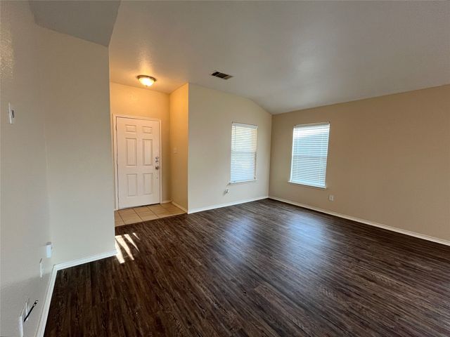 306 Quail Run Road, Red Oak, TX 75154