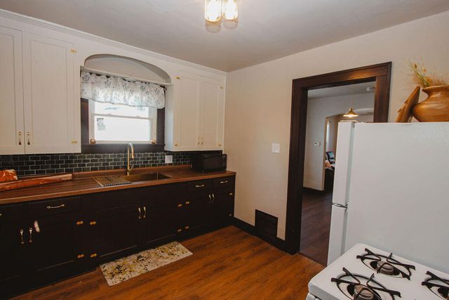 719 Goodland Avenue, South Bend, IN 46628