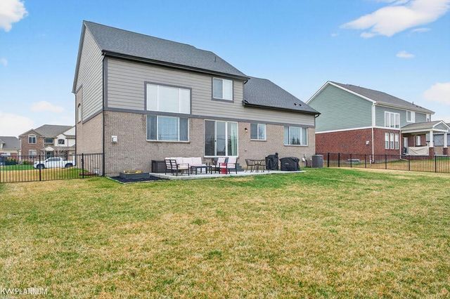 51624 Creek View Drive, Chesterfield, MI 48051