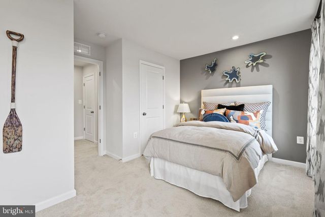 35 DEMOCRACY MEWS #[466], Ranson, WV 25438