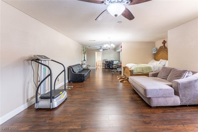 6632 Isolated Avenue, Las Vegas, NV 89110