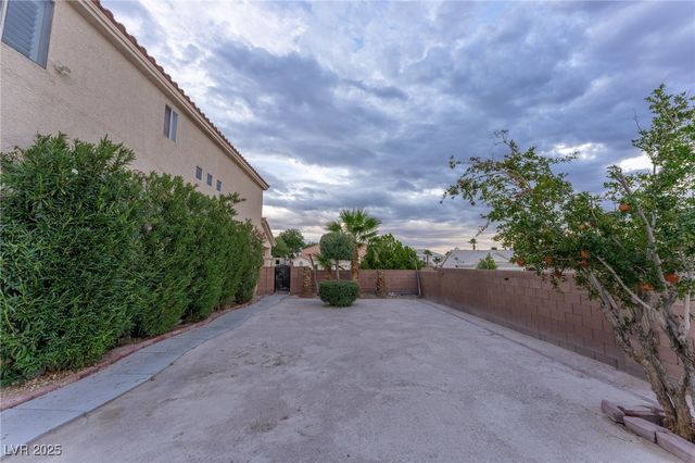 6632 Isolated Avenue, Las Vegas, NV 89110