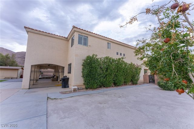 6632 Isolated Avenue, Las Vegas, NV 89110