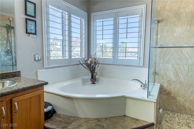 6632 Isolated Avenue, Las Vegas, NV 89110