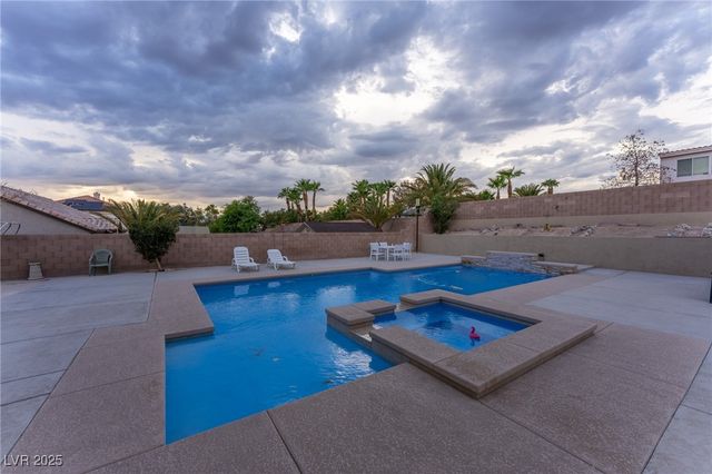 6632 Isolated Avenue, Las Vegas, NV 89110