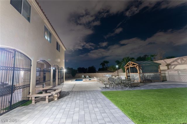 6632 Isolated Avenue, Las Vegas, NV 89110