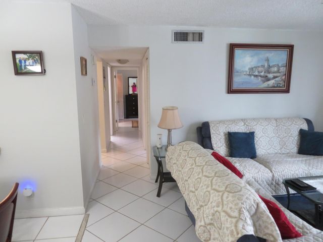 22805 SW 66th Avenue 101, Boca Raton, FL 33428