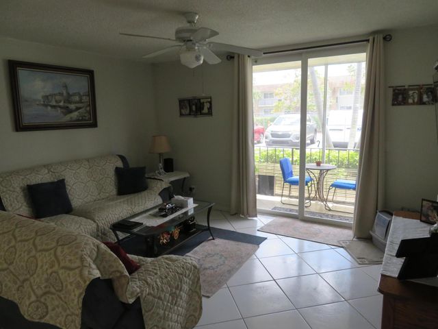 22805 SW 66th Avenue 101, Boca Raton, FL 33428