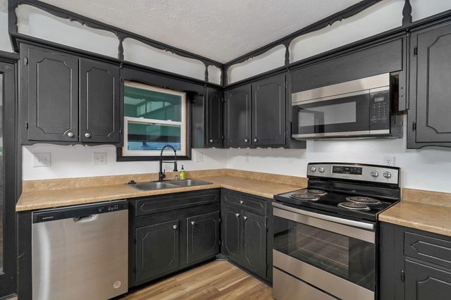 659 Knox Avenue, Hollister, MO 65672