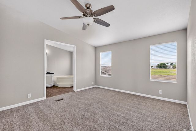 407 High Ridge Drive, Seguin, TX 78155