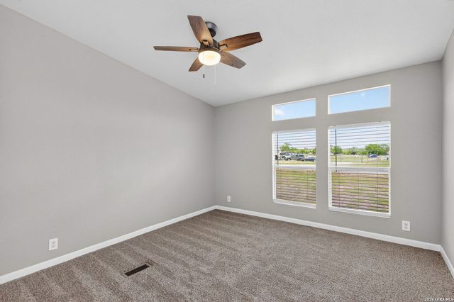407 High Ridge Drive, Seguin, TX 78155