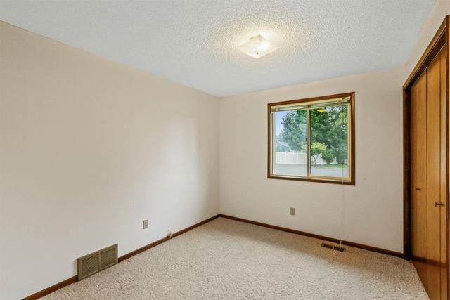 2304 S Bannen Rd, Veradale, WA 99037