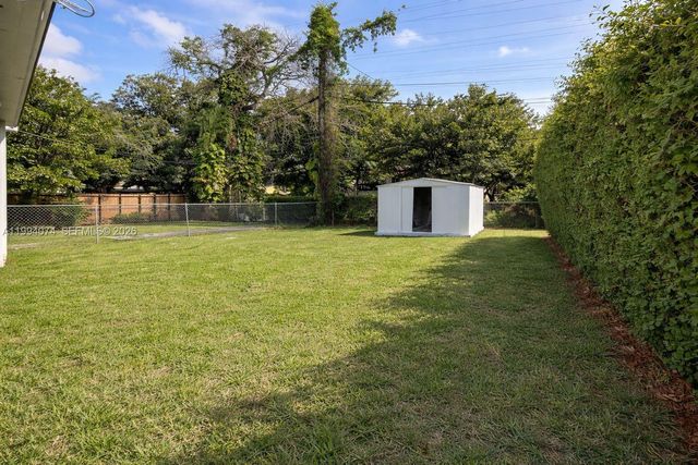 1950 NW 57th St 1950, Miami, FL 33142